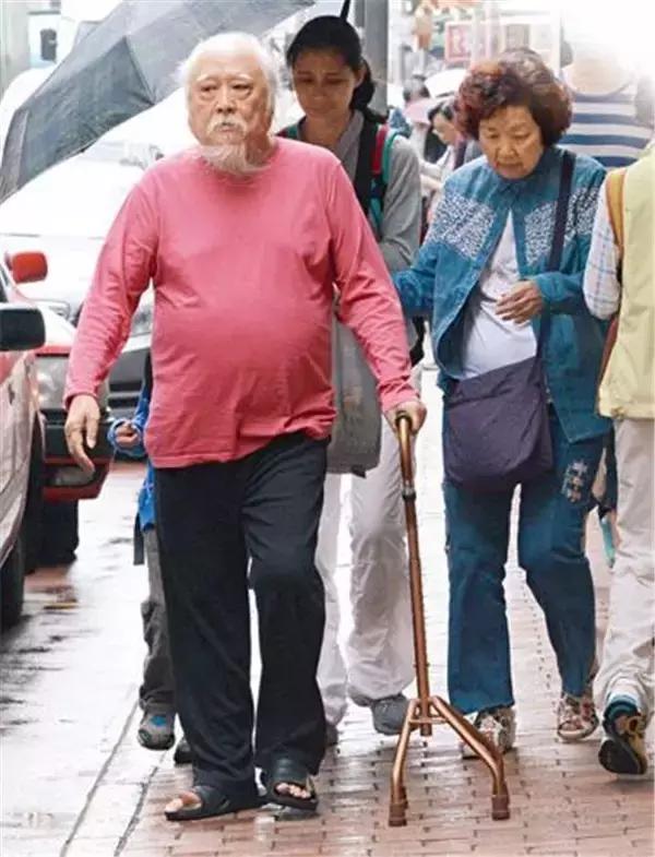 香港演员李若彤与丈夫,小龙女香港老公