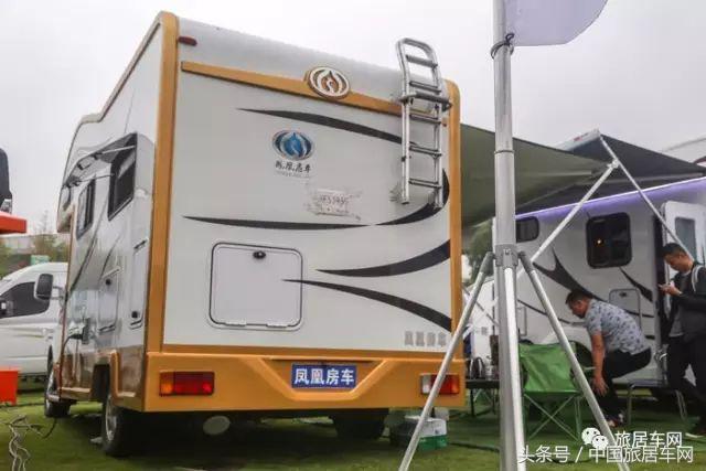 带麻将机ktv洗衣机的房车,35万带麻将桌的房车