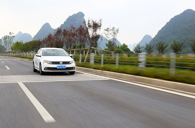 2018款速腾180tsidsg臻享版,1.2T的速腾好开吗