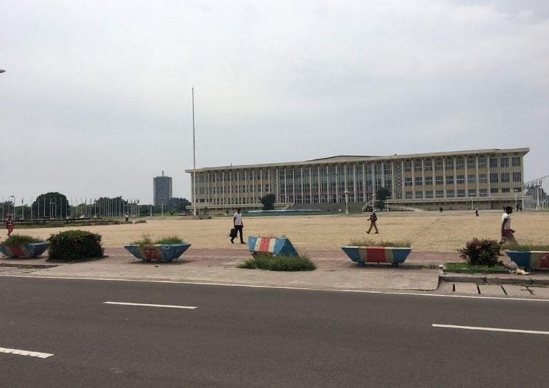 在非洲刚果金生活和工作，战狼2之后很多人担心自己的安全，其实