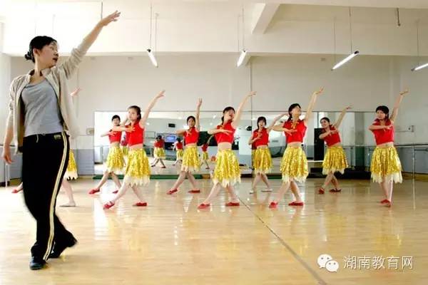 校园嘿，见我就来娄底职院吧！