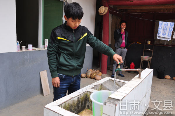 聚焦攻坚战,聚焦国家扶贫日打赢脱贫攻坚战