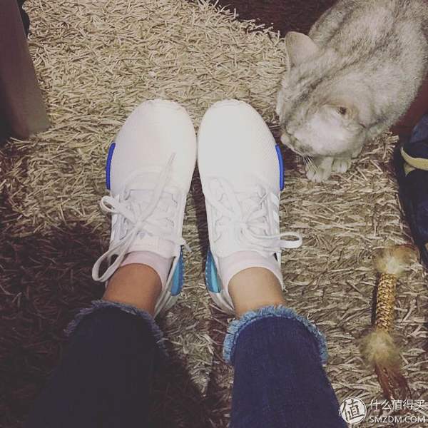 adidasoriginalsforumbold女款白,adidasoriginalnmd黑红蓝测评