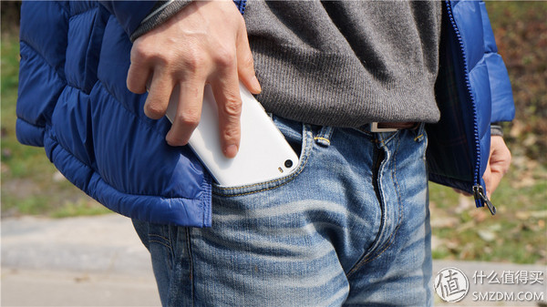 年轻人第一部旗舰机,年轻人的第一台手机小米