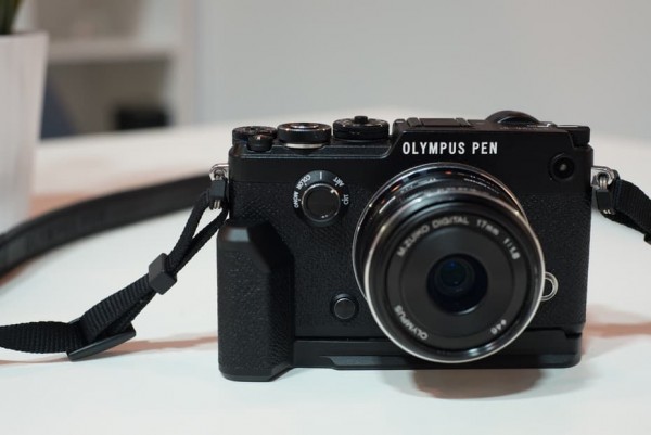 奥林巴斯pen-f相机测评,奥林巴斯pen-f镜头推荐