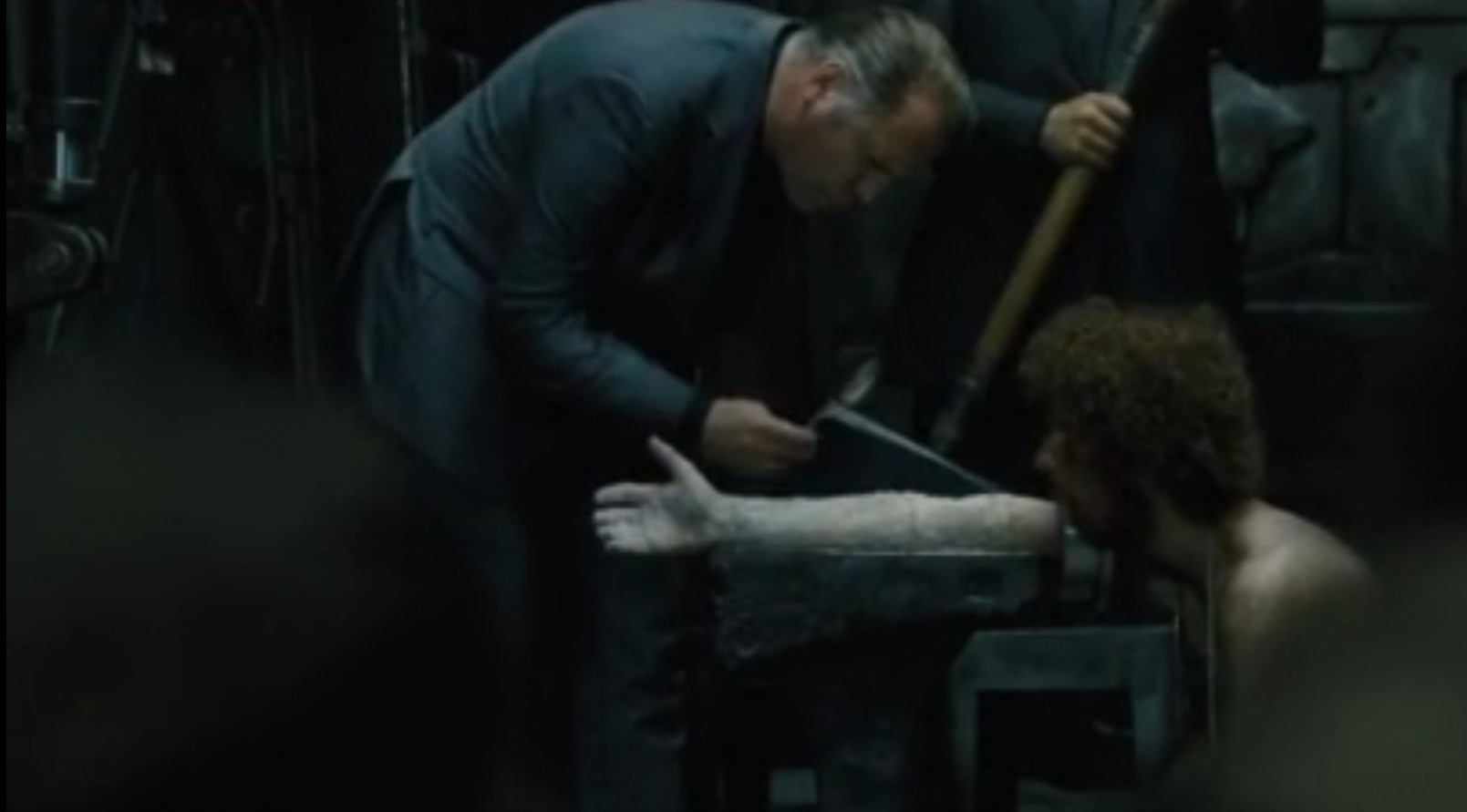 《雪国列车》一辆永不停歇的列车