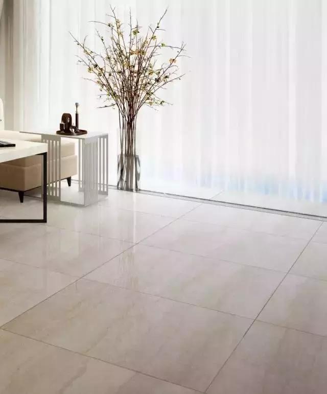 装修后瓷砖开裂怎么办,瓷砖贴墙不久开裂的原因