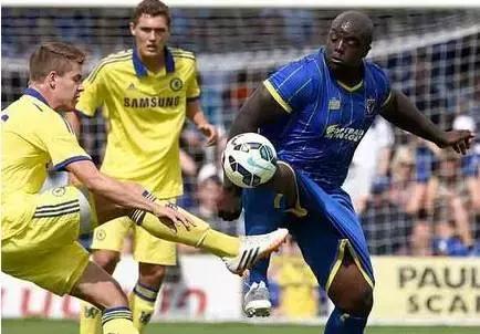 体重200小前锋,体重200斤的篮球球员