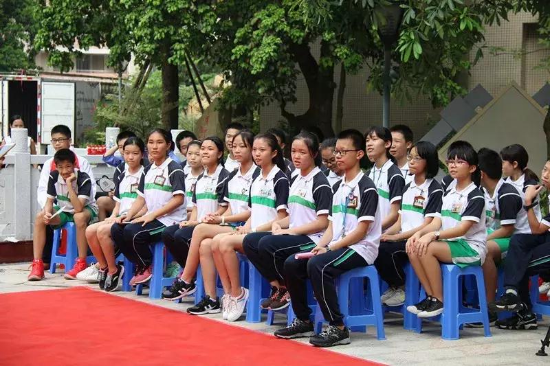 桥城中学的诗词大赛玩穿越,古诗词也能这么有趣!(文末有福利)