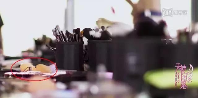 如何拥有超模们的小白牙？天使之路同款只要12元！