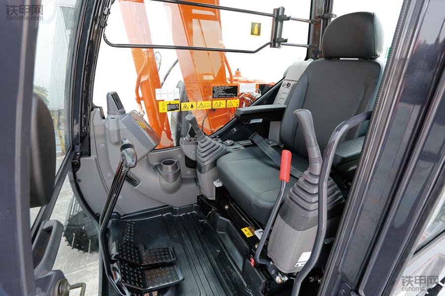 6吨小挖,6到9吨小挖买哪个品牌好