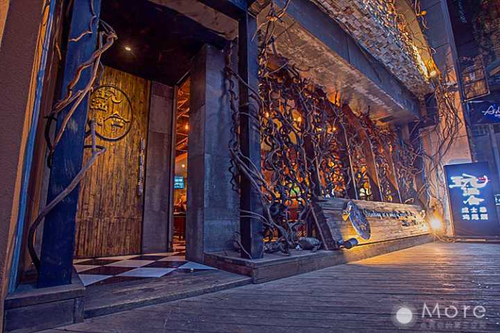 深夜酒馆｜在成都，总有一家酒吧适合你发朋友圈×PartOne