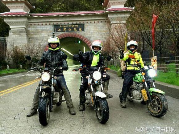 一款小众摩托车24年刚上市,超酷的小型摩托车推荐