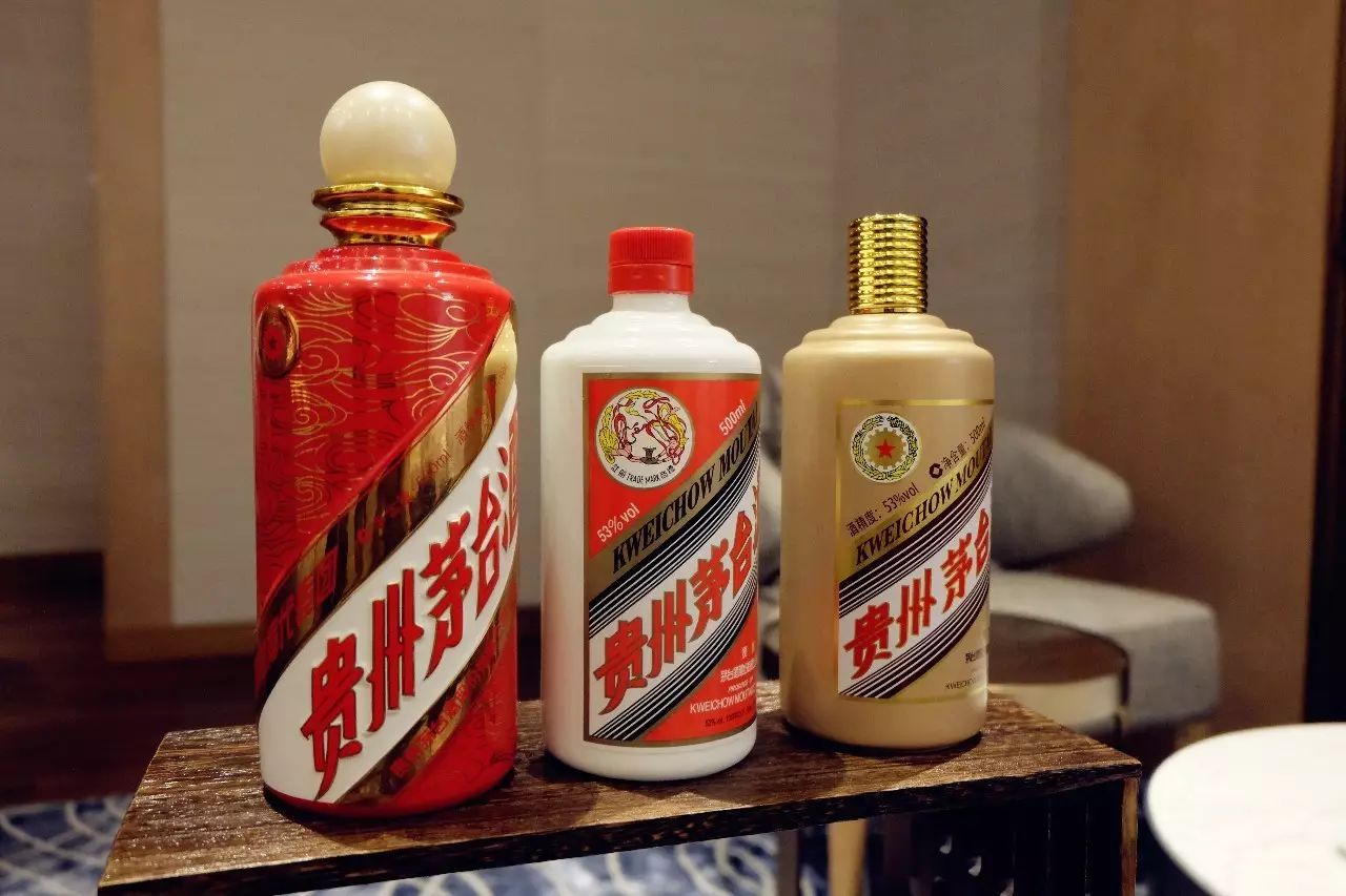 中秋送礼不用月饼送什么,中秋节送礼月饼配啥好