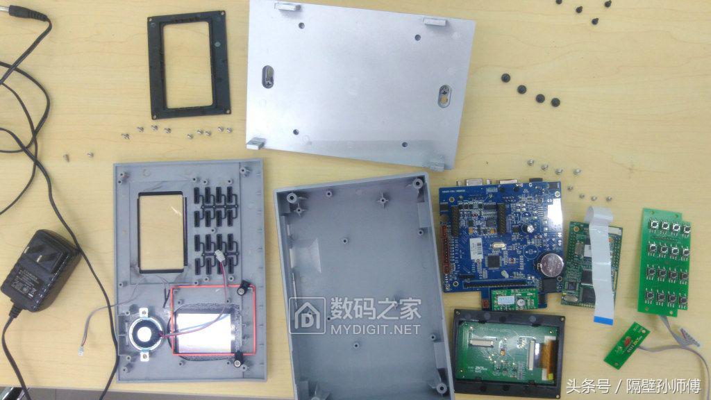 插卡考勤机拆解,无聊拆机视频