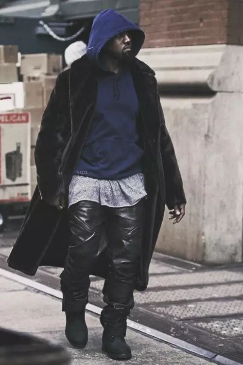 你盲目的对各大潮牌如数家珍，却不知在别人眼里你只是FUCCBOI