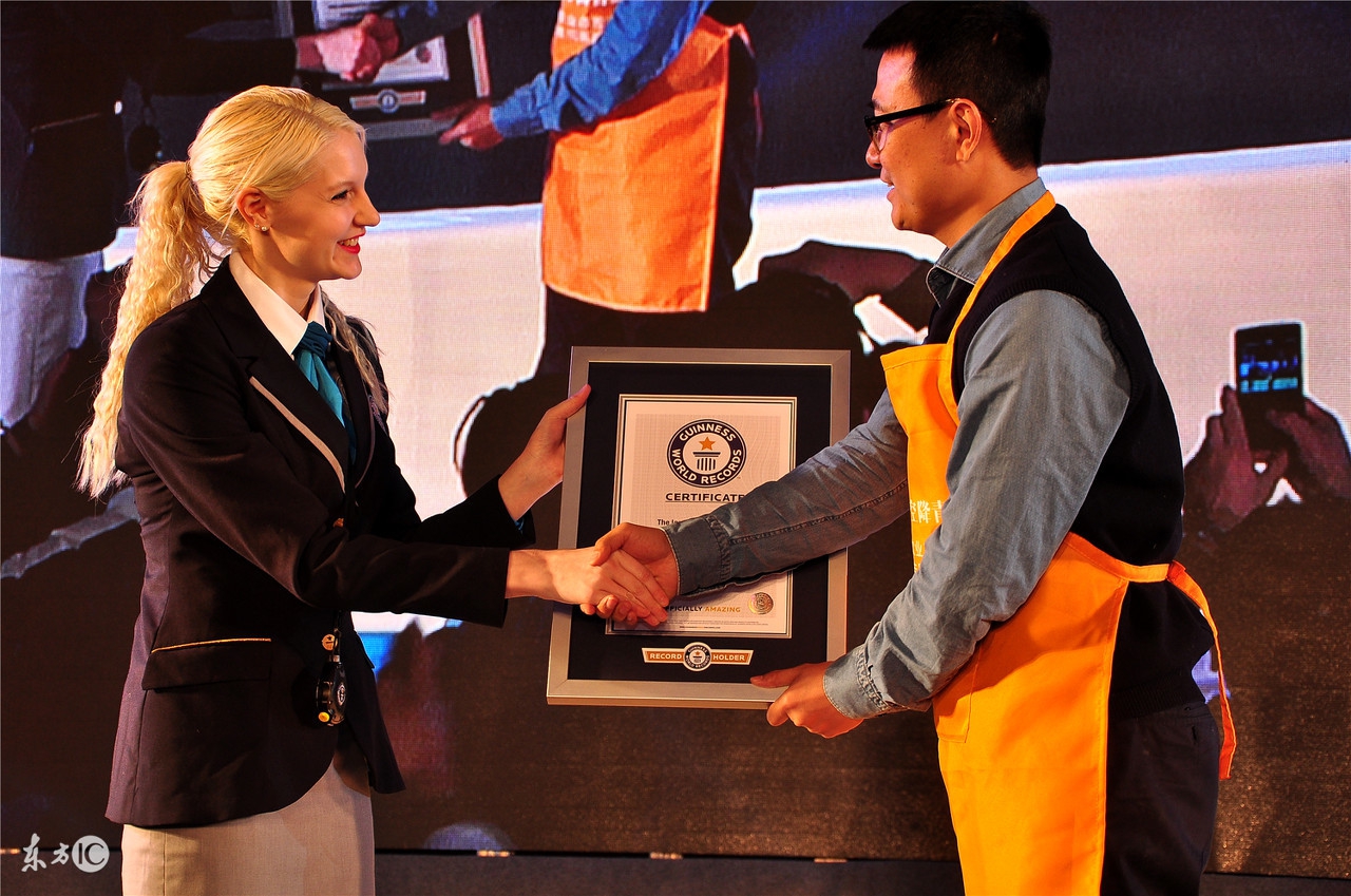 撒贝宁李白家庭,撒贝宁李白家庭地位