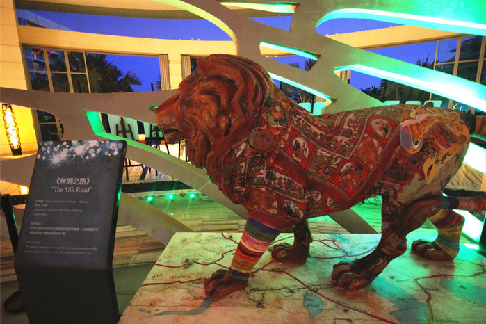 带着寻宝记游遍祖国大好河山,带着挖机去海边度假