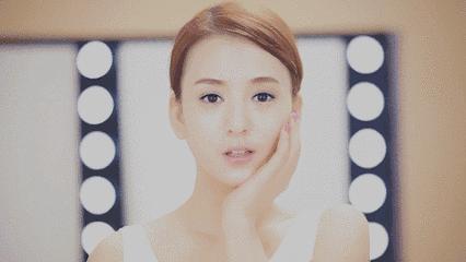 蜜粉散粉粉饼区别在哪,蜜粉散粉和粉饼哪个适合干性肌肤