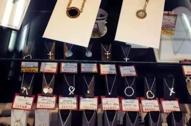 在欧洲买lv可退税,买lv包退税合适还是免税店合适