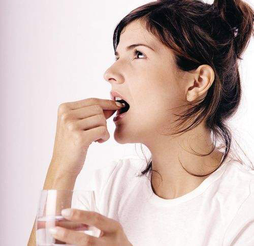 排卵期出血用不用吃止血药,排卵期出血是粘稠的吗