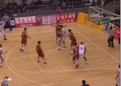 姚明火箭队球衣退役演讲,姚明球衣退役纪录片