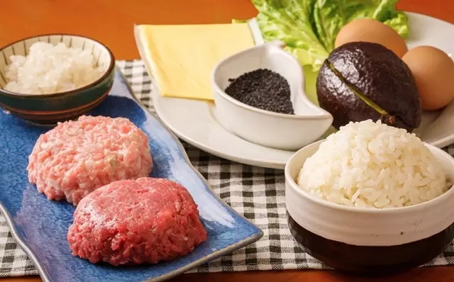 没吃完的汉堡怎么做法好吃,米汉堡要如何制作