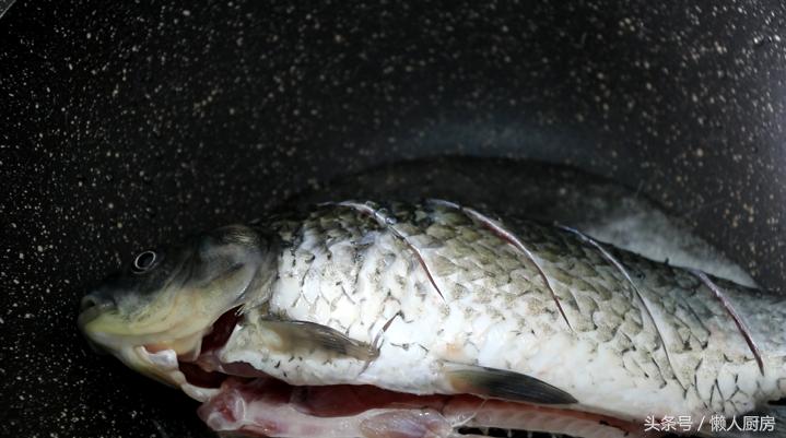 鲫鱼汤做得不好吃怎么补救,鲫鱼汤煎不白了怎么办