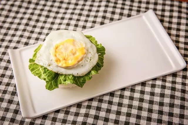 没吃完的汉堡怎么做法好吃,米汉堡要如何制作