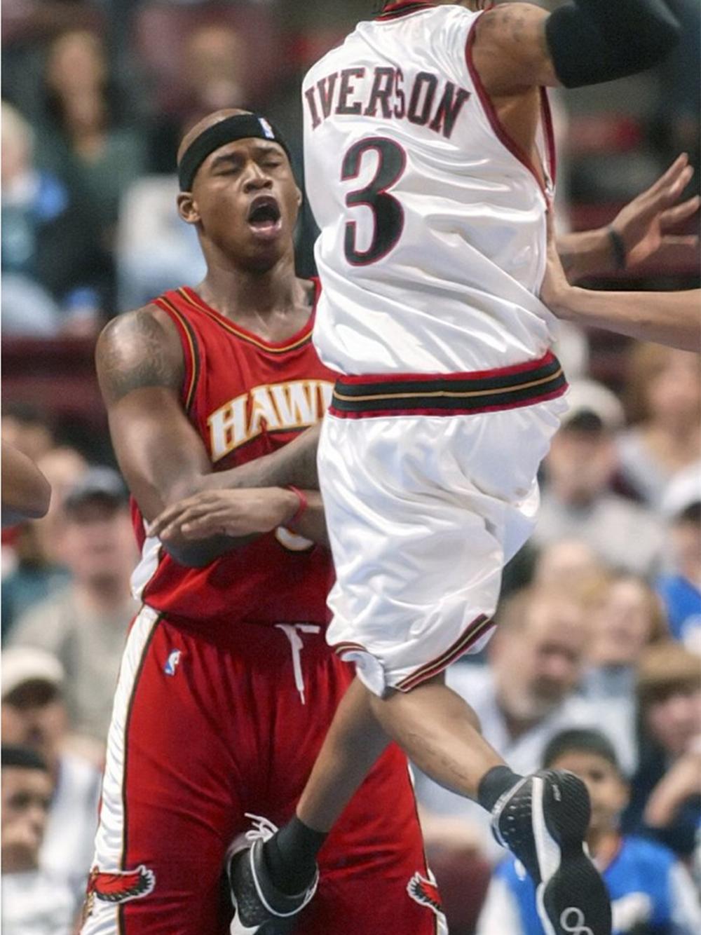 NBA球星踢蛋技术哪家强?格林伊巴卡是高手,詹皇韦德都干了!