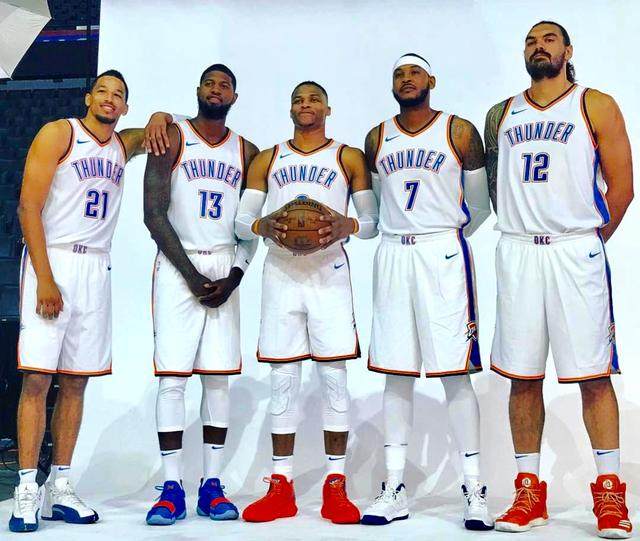 美媒晒08梦之队旧照，当年怪兽今却患怪病一人狂坑詹皇成废柴