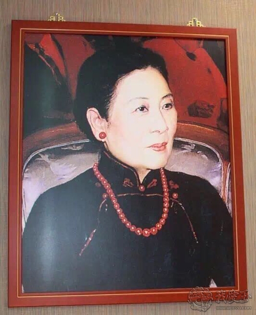 红珊瑚介绍,真正的红珊瑚是什么样的