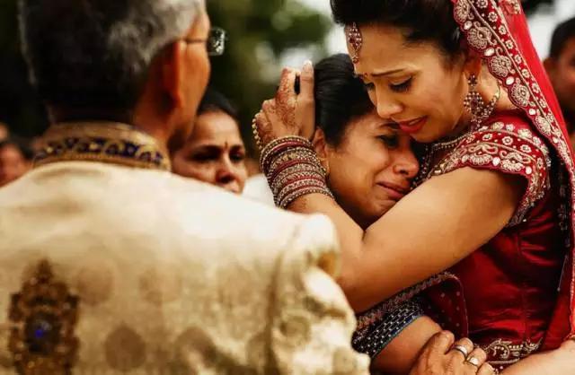 咫尺光年爱如初见意思,咫尺光年爱如初见什么意思