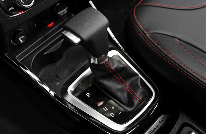 华晨中华v3试驾评测,华晨中华v3测评