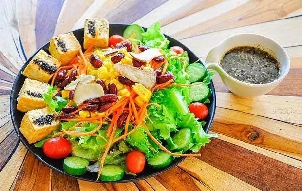 泰国清迈美食攻略,清迈马杀鸡店名推荐