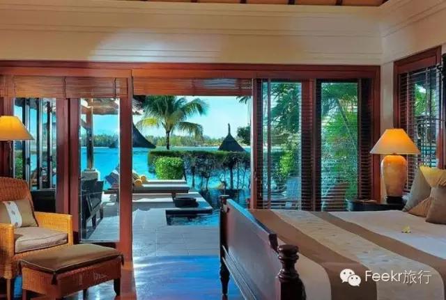 这个与马尔代夫隔海相望的火山岛国，免签人少，还可以玩遍海陆空