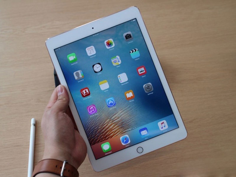 能玩pc游戏的平板,能玩pc游戏的平板推荐