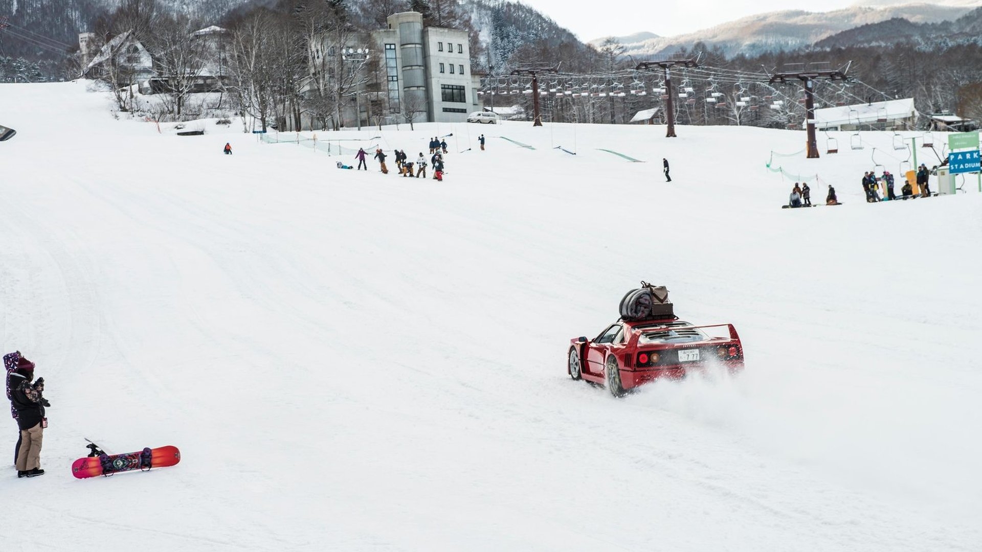 法拉利f40雪地,法拉利f40动态鉴赏