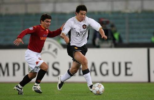 中国“三人帮”亮相欧冠，这个上海小男人凭借间接助攻征服枪手