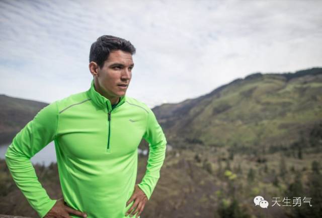 秋冬季专业跑步装备必买清单,跑步必备的七款装备有哪些