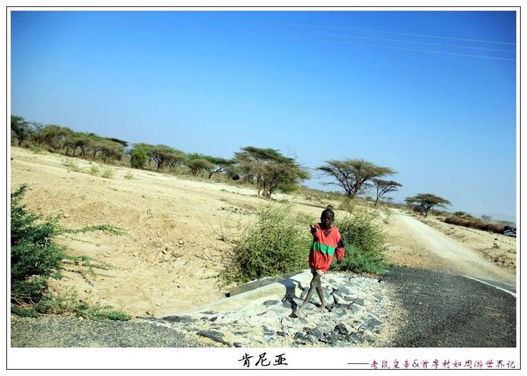 在这地方，“痞气痞气”“拨打拨打”“土客土客”的意思很有趣