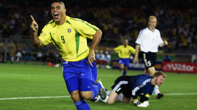 当今世界足坛最强十大球员,世界足坛20年变化