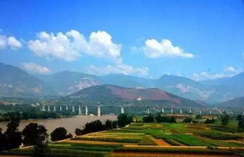 堵在路上别着急,堵在高速上不要慌