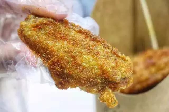 这家“鸡店”让小姑娘都梦魂萦绕,大放豪言要做南宁“爪爪”NO.1