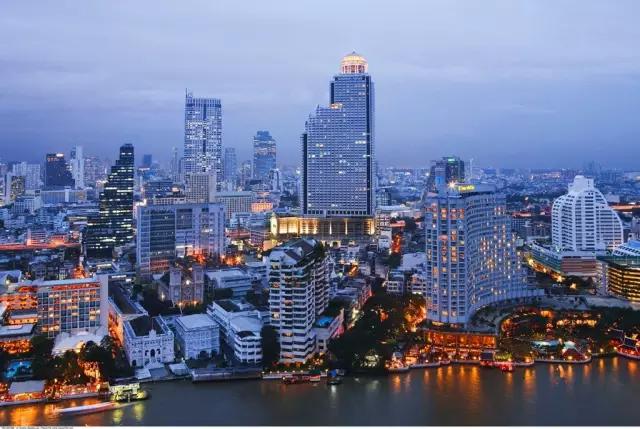 揭秘：真实的泰国人妖，昙花一现的美丽