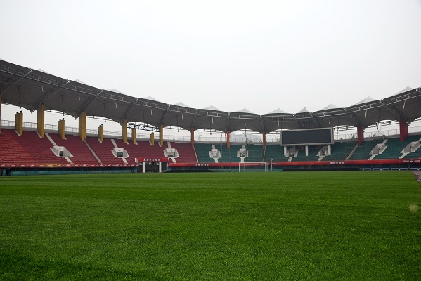建业足球主场草皮,河南建业主场草皮翻新视频