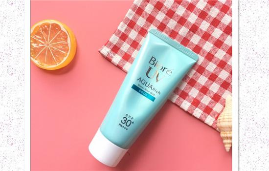 去香港必买的十大护肤品,香港好用的护肤品套装