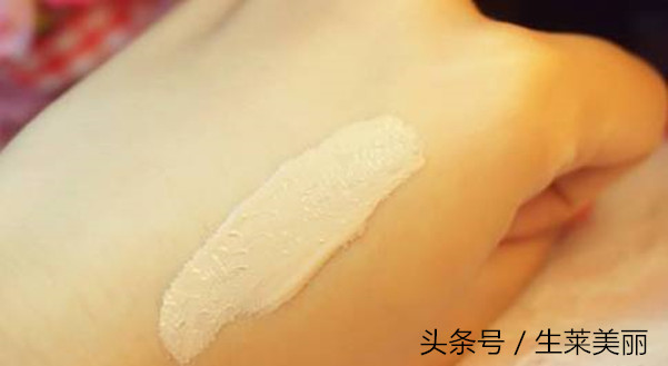 气垫粉底液如何上妆不假白,气垫粉底液解决女神们的困扰