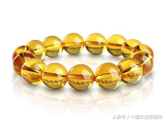 黄水晶怎么摆放招财,佩戴黄水晶招财案例
