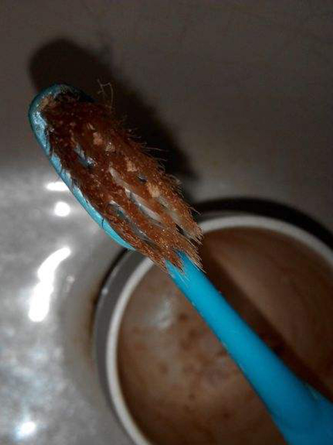 玻璃杯有茶垢怎么清洗才干净,衣服上有茶垢怎么才清洗干净